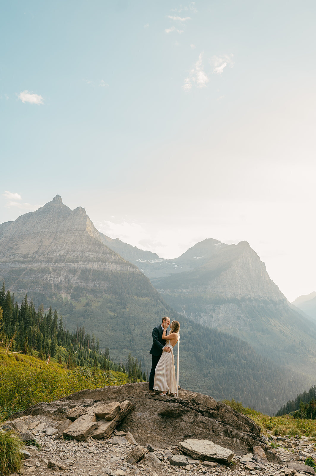 vintage-hollywood-glacier-national-park-elopement-presley-gray-photo1203