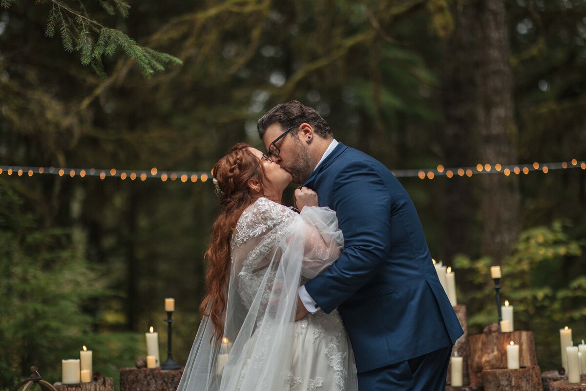 silver-falls-state-park-wedding-forest-78