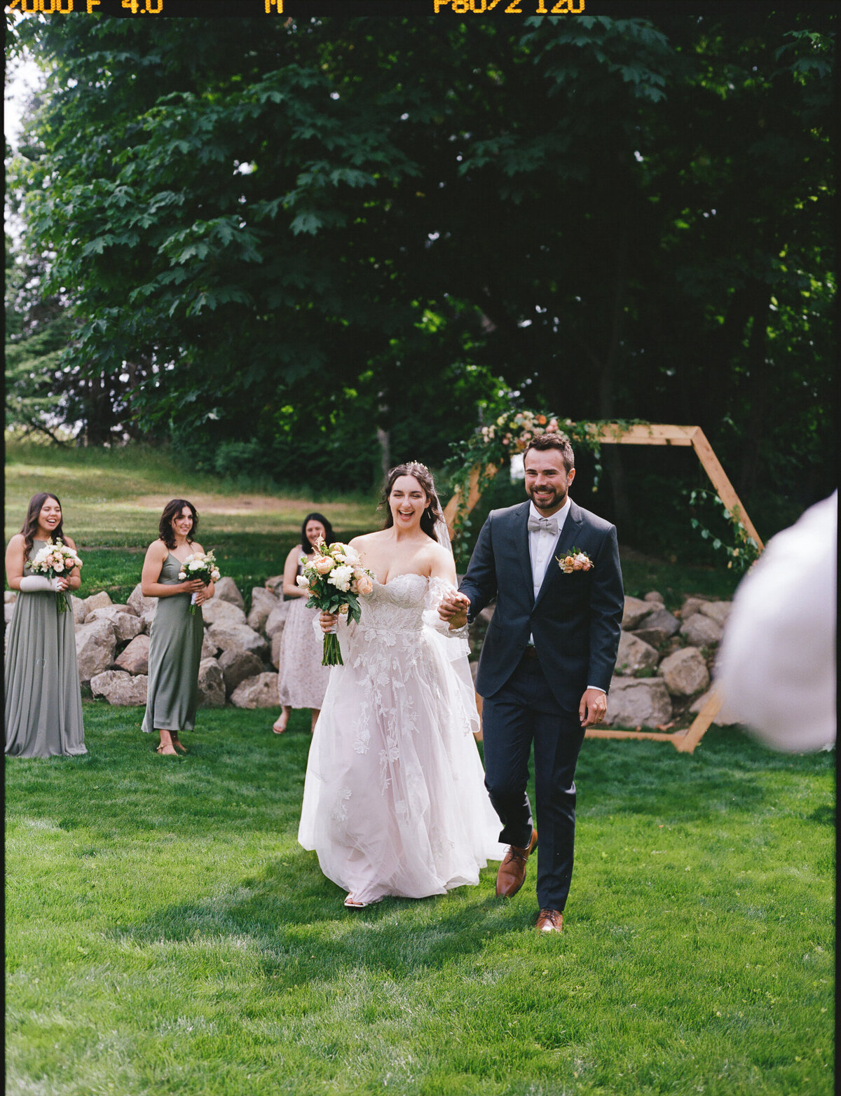 intimate-diy-backyard-wedding-vancouver-film-photography