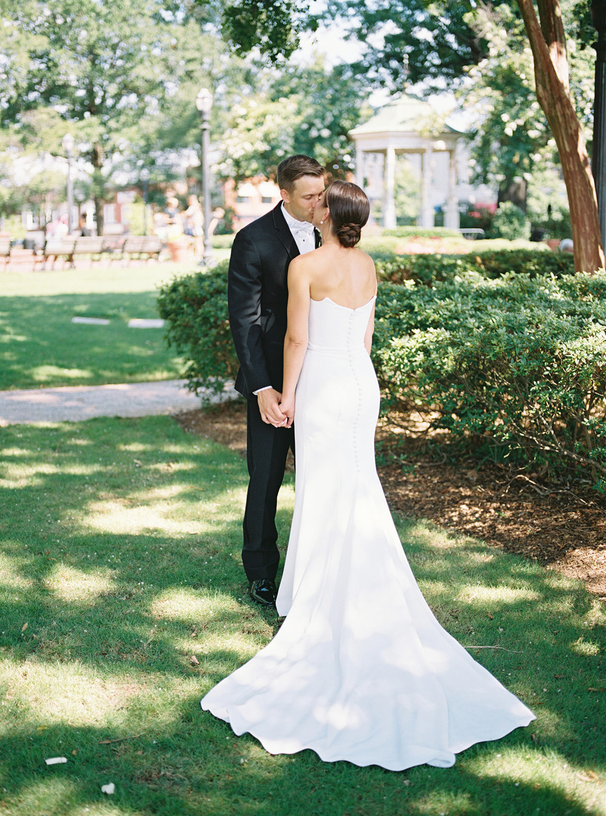 59 - LIZZIE BAKER PHOTO _ Samantha & Mike _ 7 . 16 . 22 _ The Foxglove Wedding _ Atlanta Film Photographer