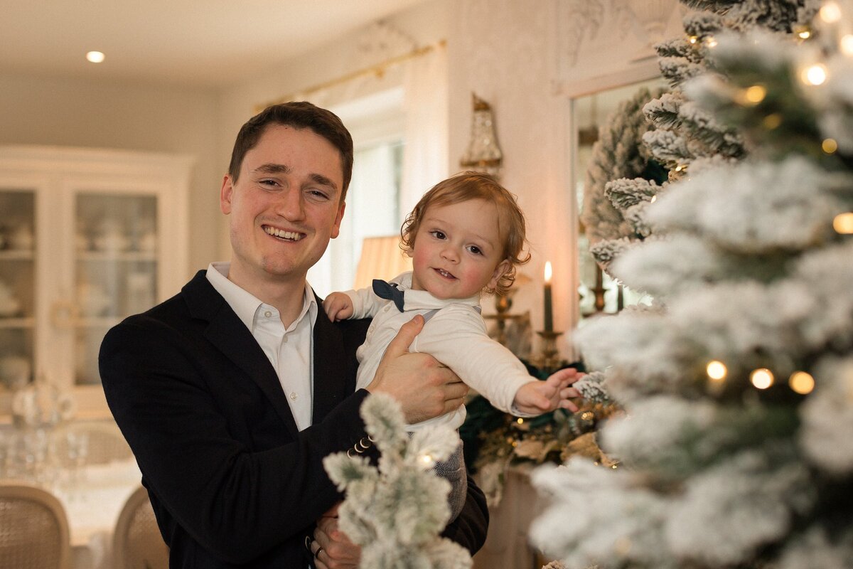 Weihnachtsshooting-Familie-Fotograf-Weihnachten-XMAS-Weihnachtsfotos-Weihnachtskarten-Aargau-19