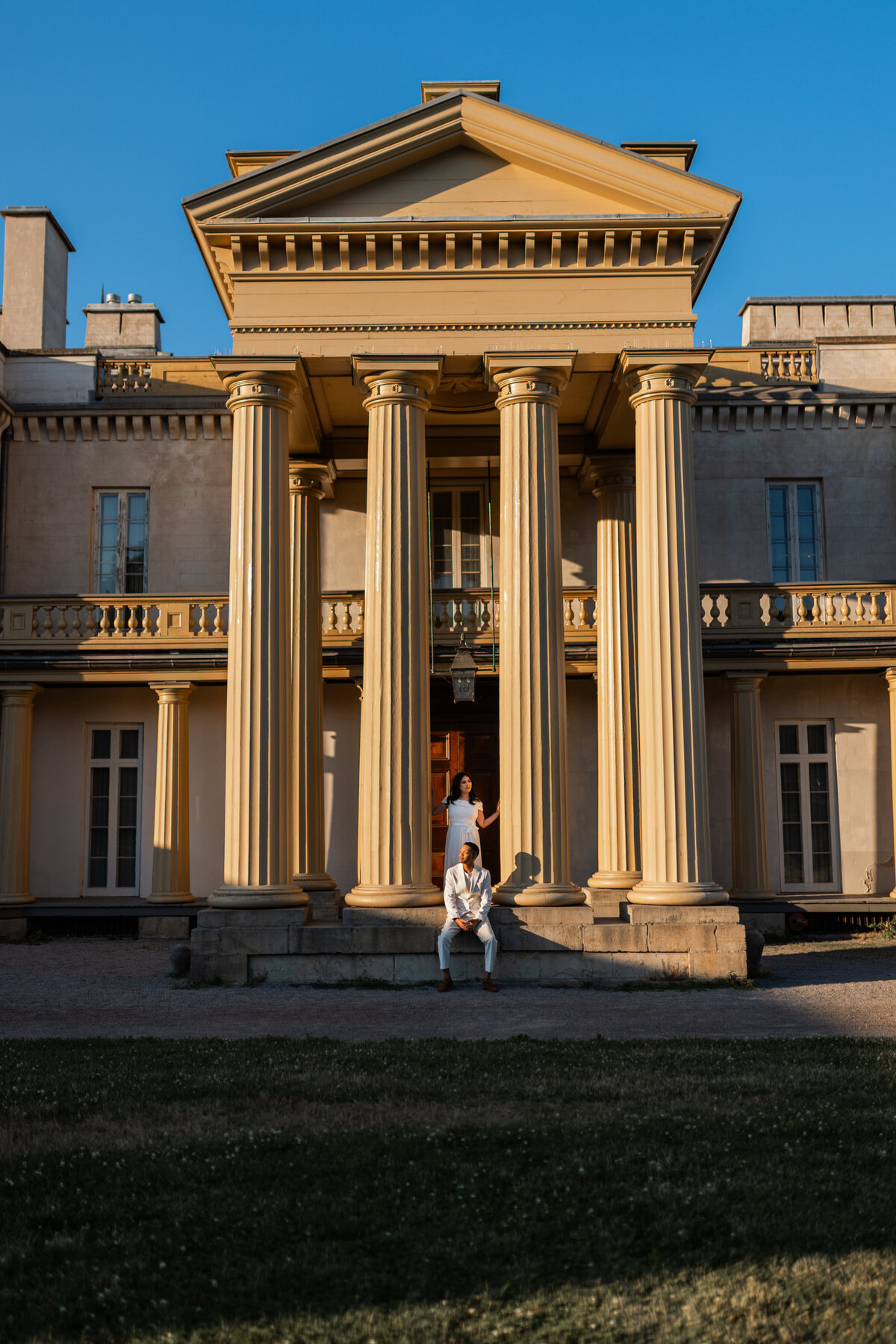 Dundurn Castle hamilton engagement shoot Cam Pris 7