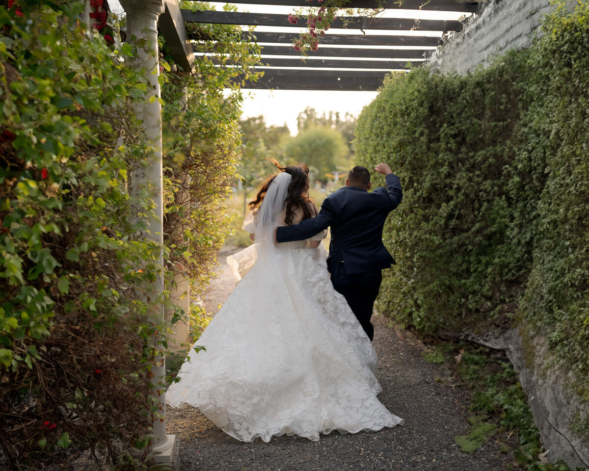 052_582_Emma+Mel_Wedding