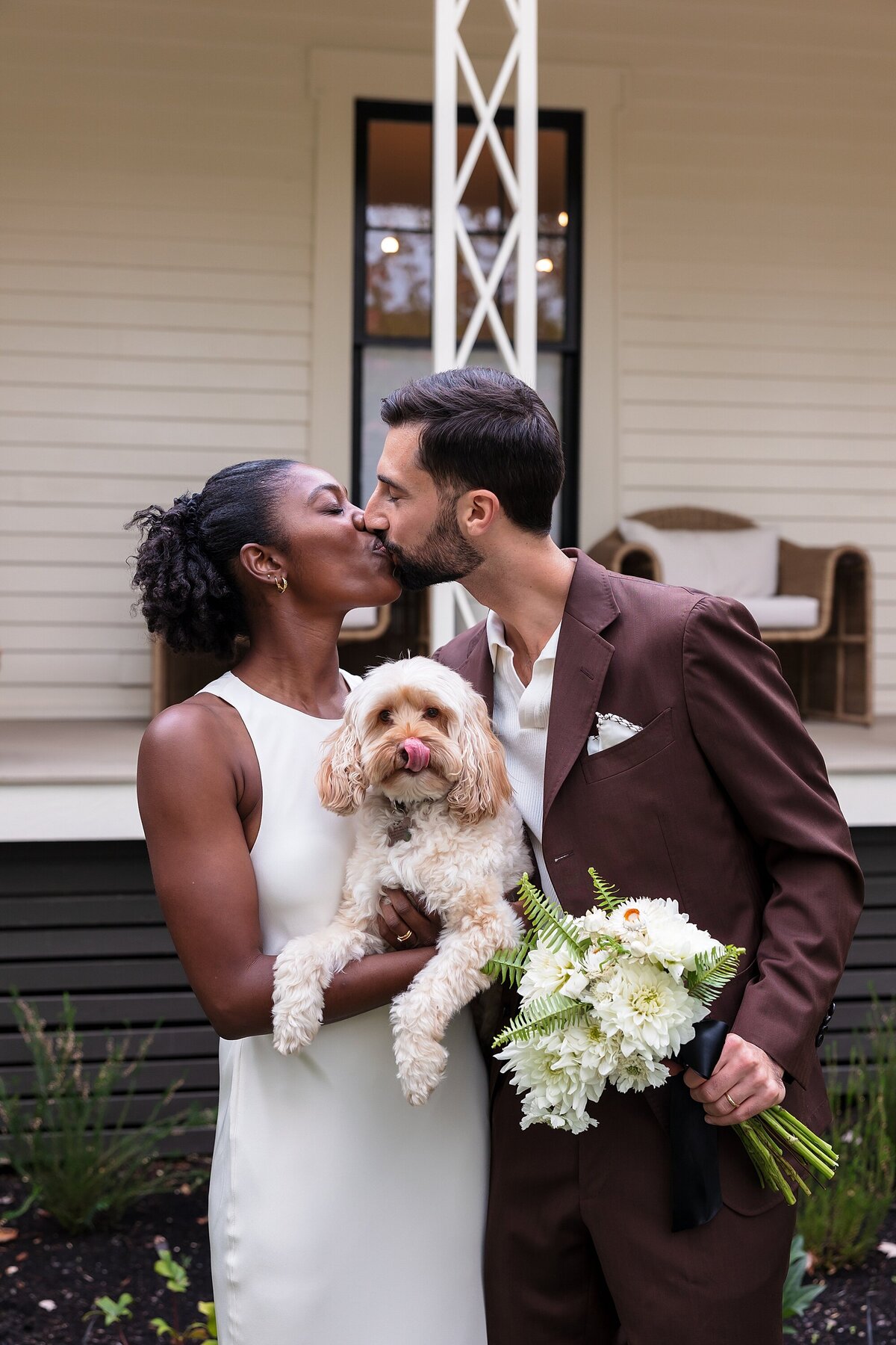jacksonville-oregon-sweet-wedding-dog_2653