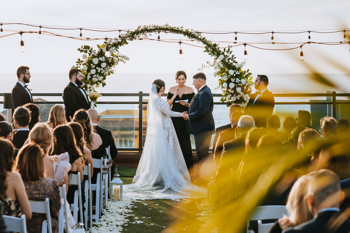 wedding ceremony on rooftop of hotel zamora in st pete florida