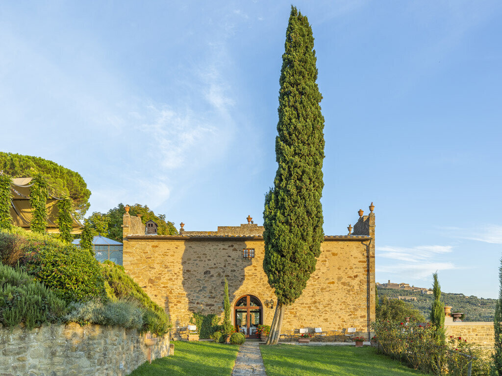 Waterstone - Il Falconiere - Cortona - Luxury Boutique Hotel - Esterno_Ristorante-RCF-Gallery-00