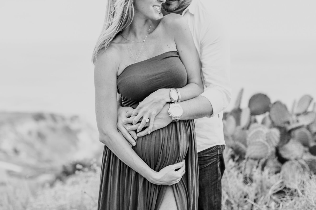 Southern California Coastline Maternity Session_Valorie Darling Photography-6270