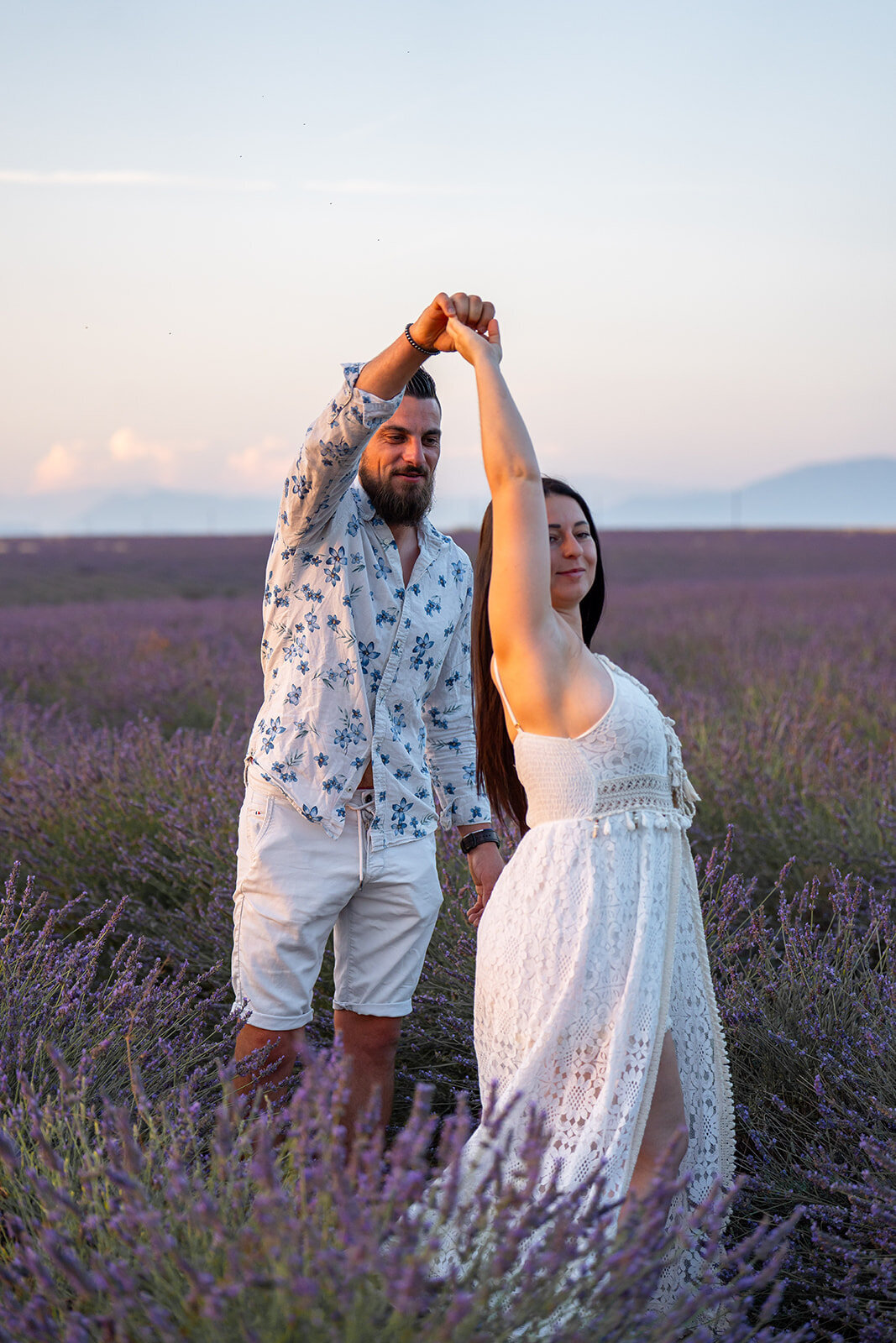 photo-famille-provence-coucher-de-soleil-et-lavandes159