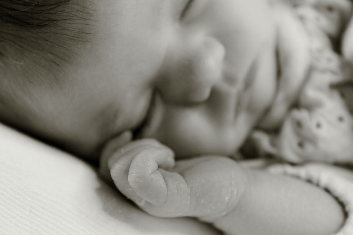 newborn-photoshoot-worcestershire-114