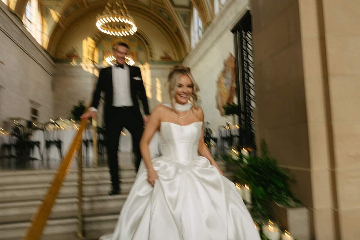 AveryPhillipsPhoto-Morgan+Dominic-DetroitInstituteofArtsWedding-273