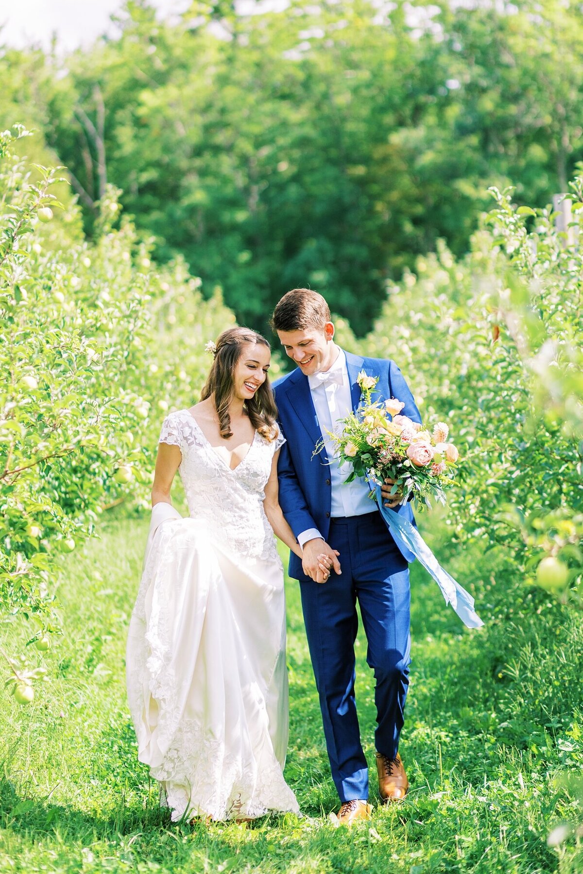 The-Greenery-Colorful-Apple-Orchard-NH-New-Hampshire-Wedding-Photography_0027