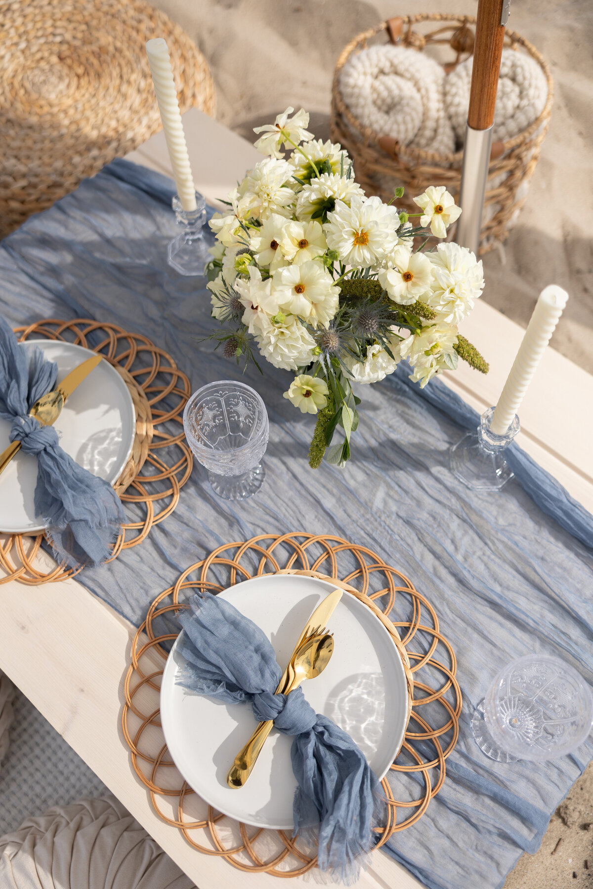 Picnics in Paradise_16