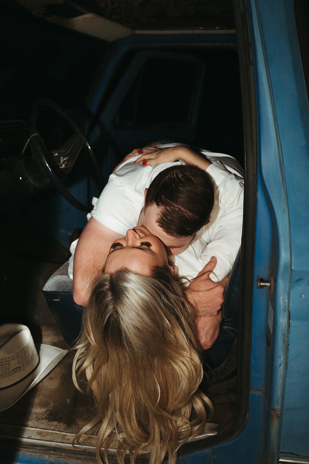 presley-gray-nighttime-western-montana-engagement0363