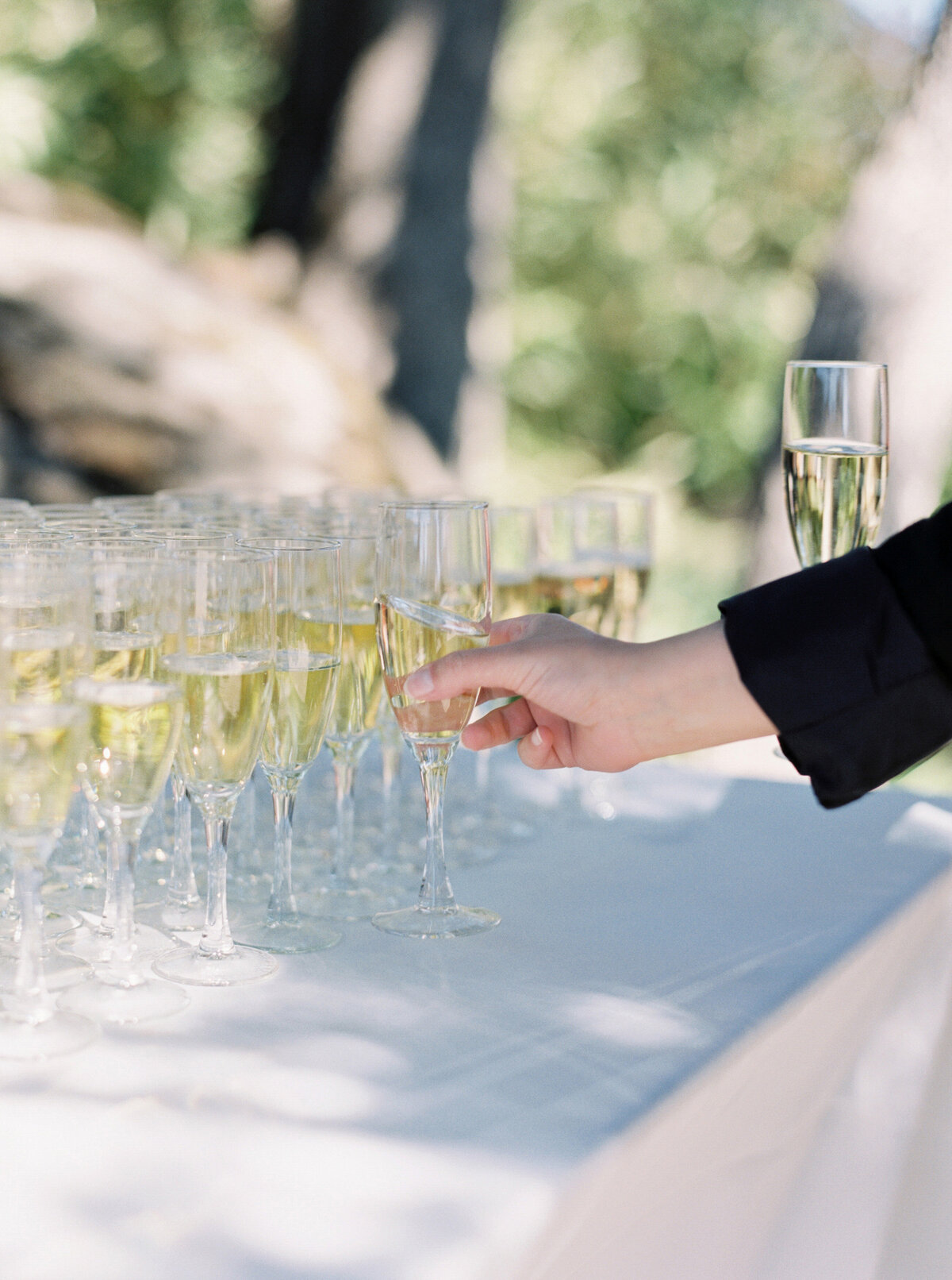 griffin-house-wedding-in-hood-river-oregon-by-the-tenneys-photographers-25