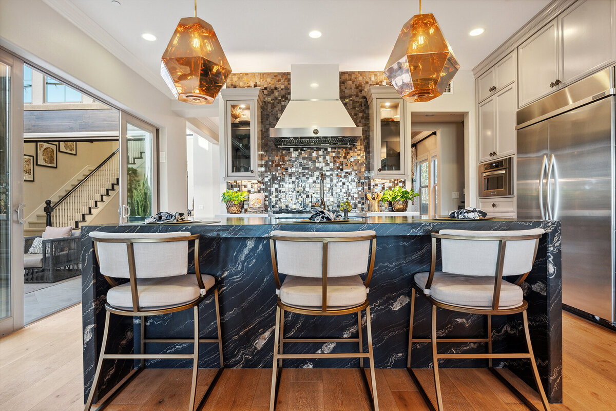 Del-Mar-Real-Estate-Photography-Meg-Bogart-Closing-Photos-18