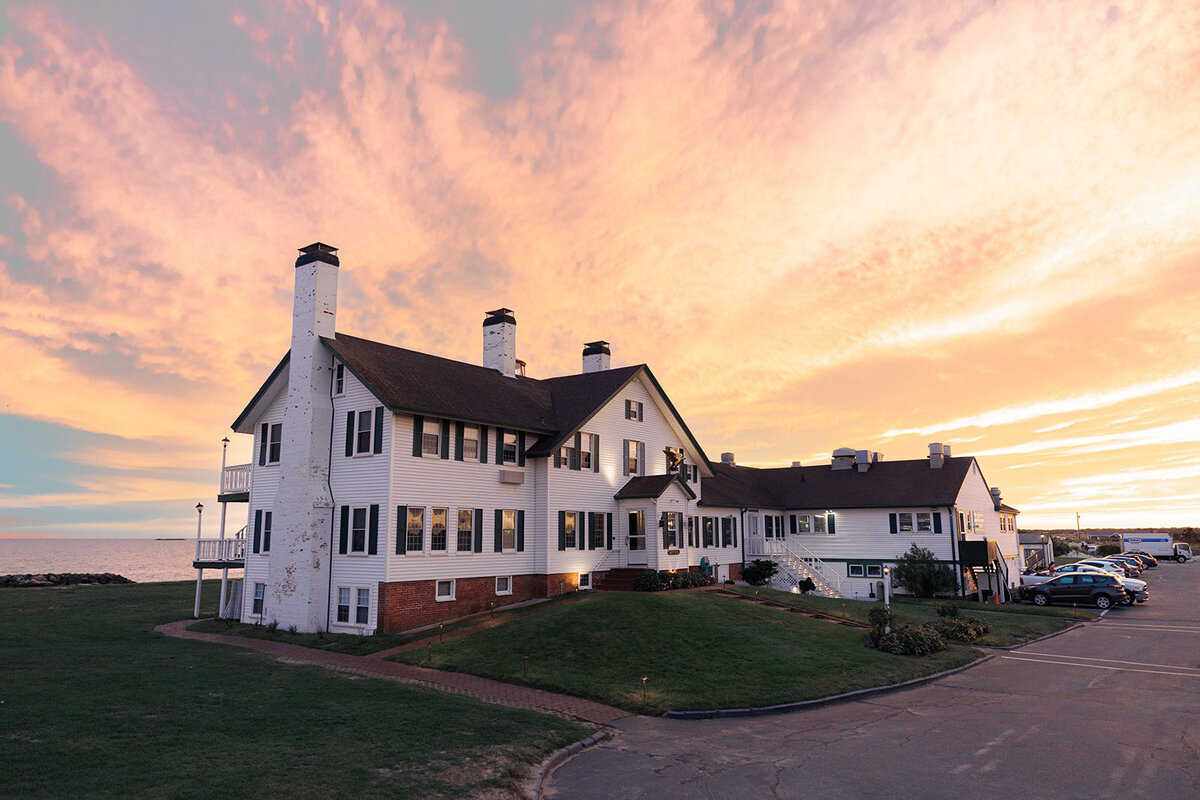 the-lighthouse-inn-cape-cod