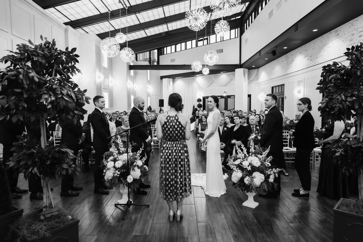 Nicole-Marcelle-Photography_093_winter-wedding-atrium-warwick
