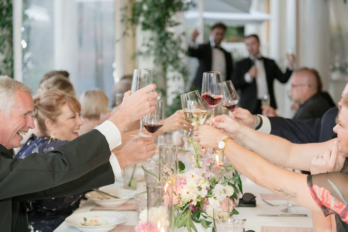 Wedding_Chanler Cliff Walk_Newport Mansions_RI__706HBP_5901©HilaryBlock