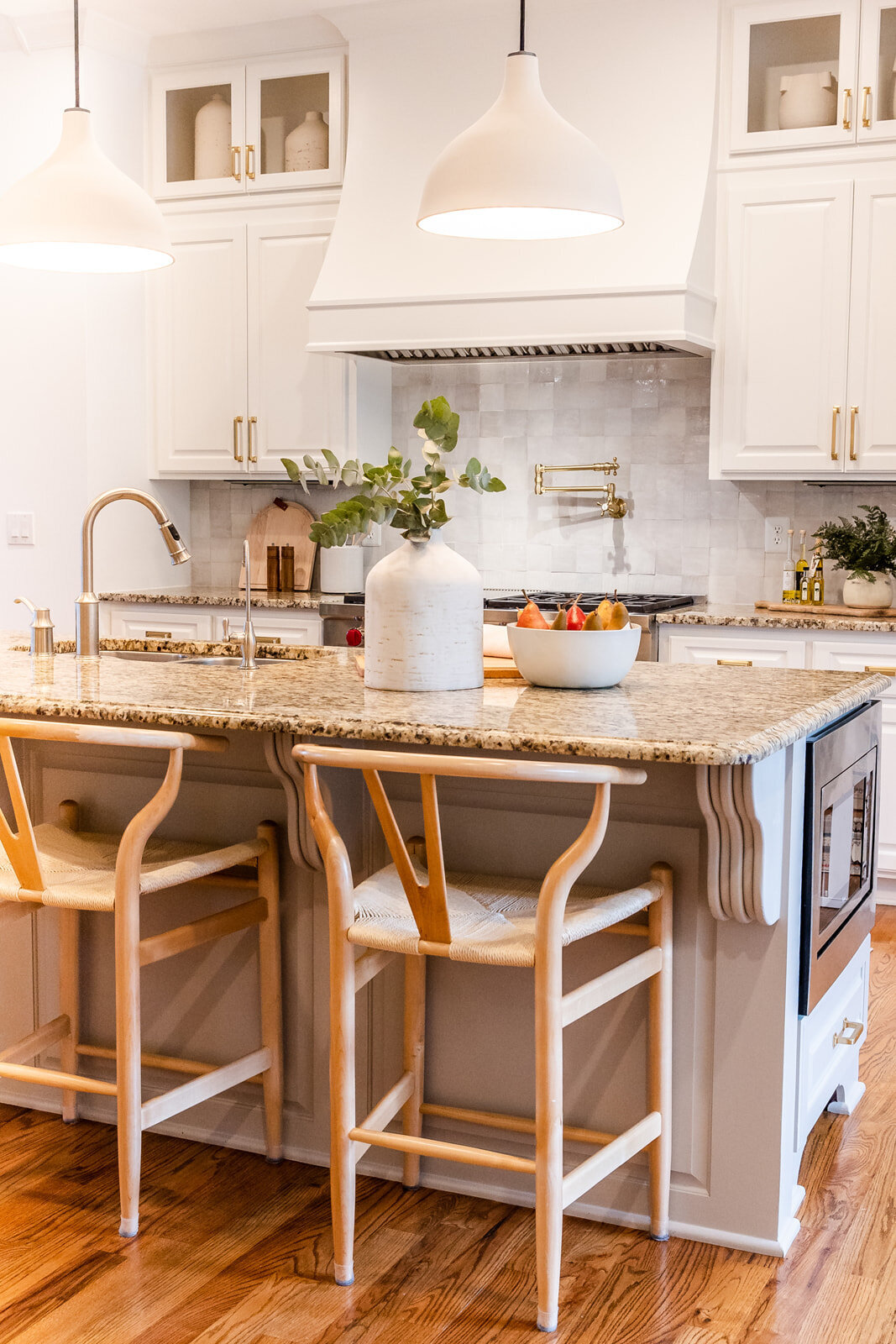 Interior design project of a kitchen Atlanta personal brand photographer | Laure Photography branding