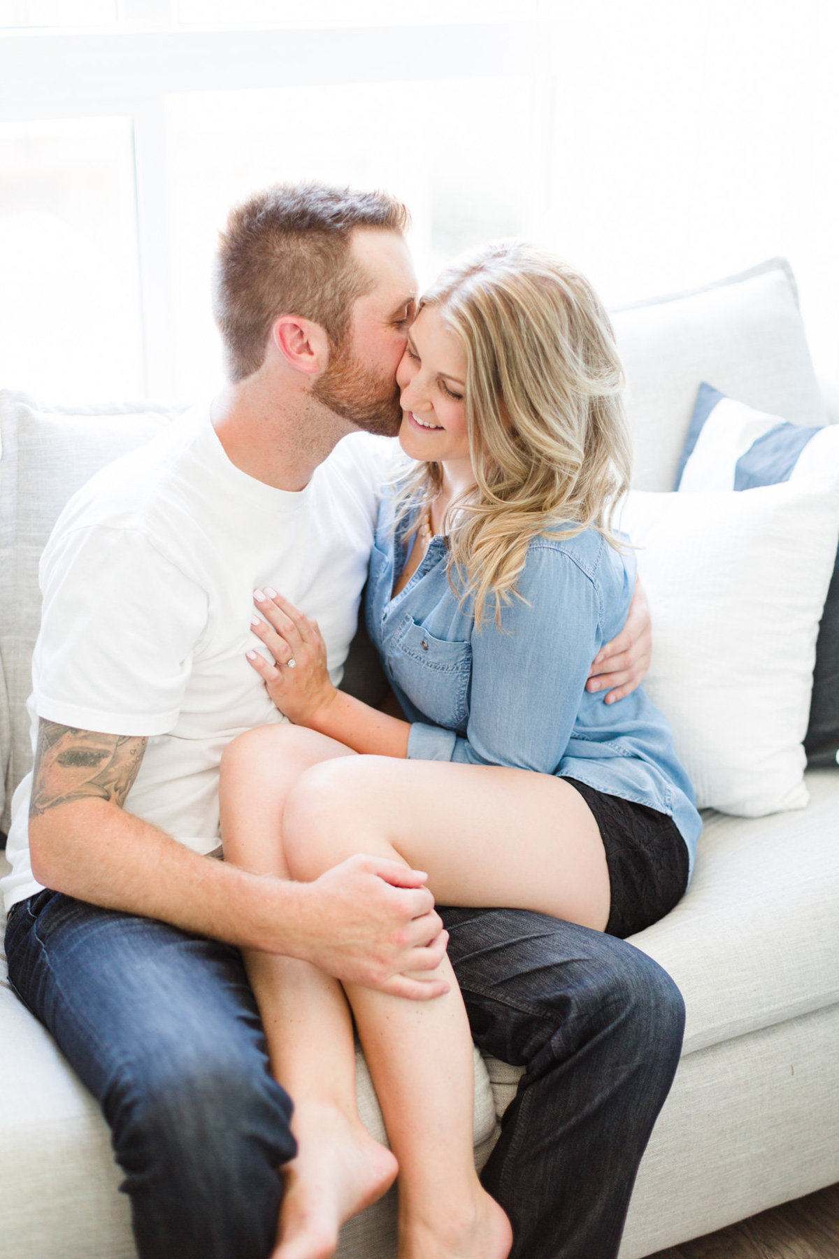 at-home-engagement-photos-vancouver-blush-sky-photography-9