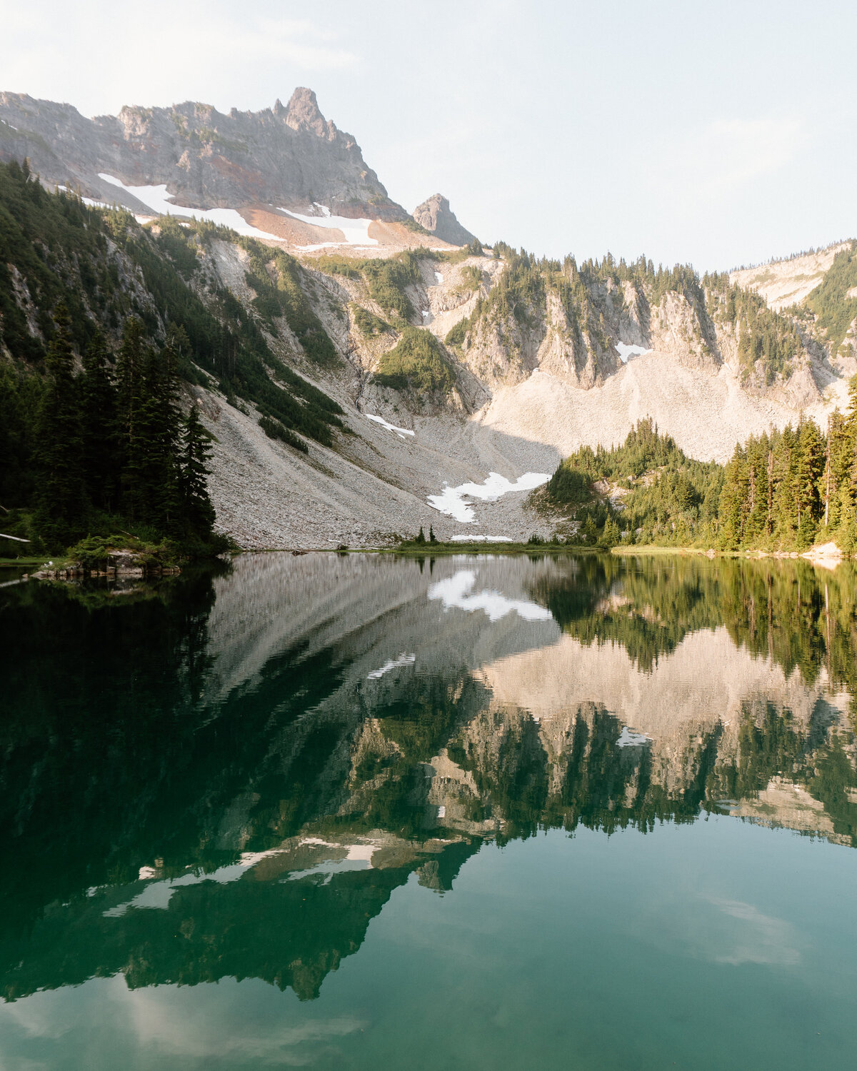 snow_lake_mount_rainier_national_park