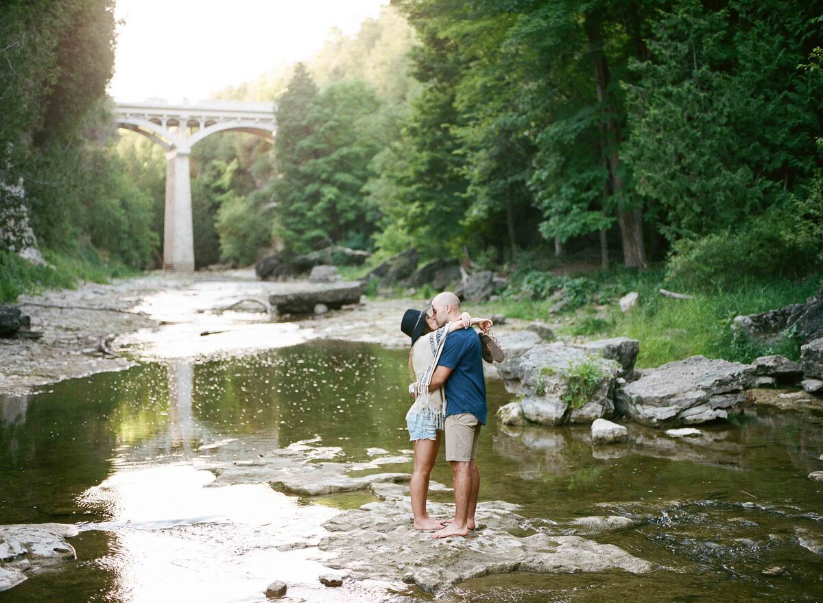 elora-gorge-engagement-photography-on-film1