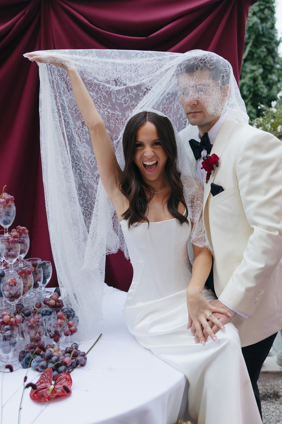 Cacie_Carroll@CacieCarrollPhotography_KriziaandNick_WeddingDayatVillaDurazzo_SantaMargheritaItaly-982