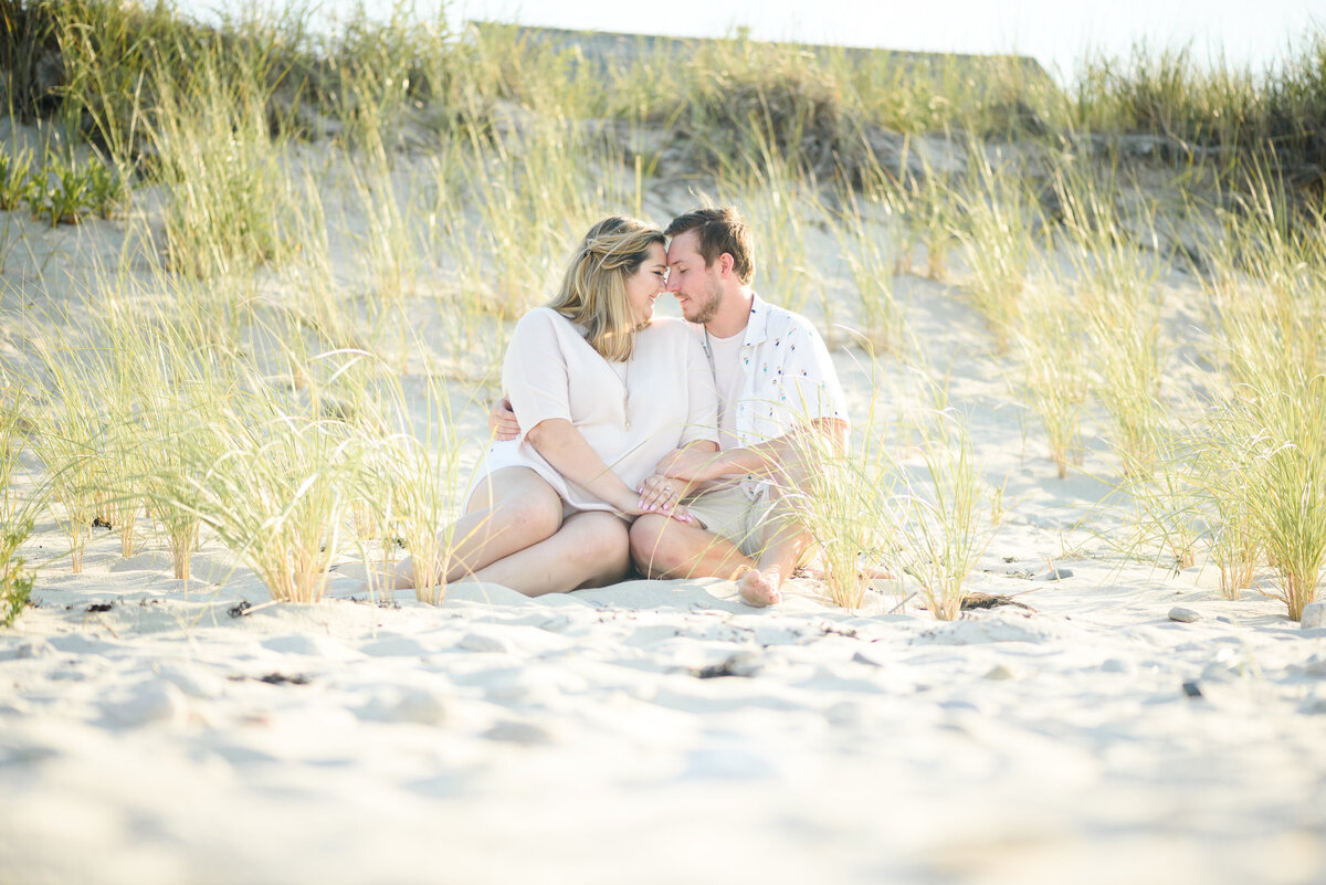 Jess&ChrisEngaged_BrightLightsImagery_SandwichHeritageMuseum_Beach-1.jpg137