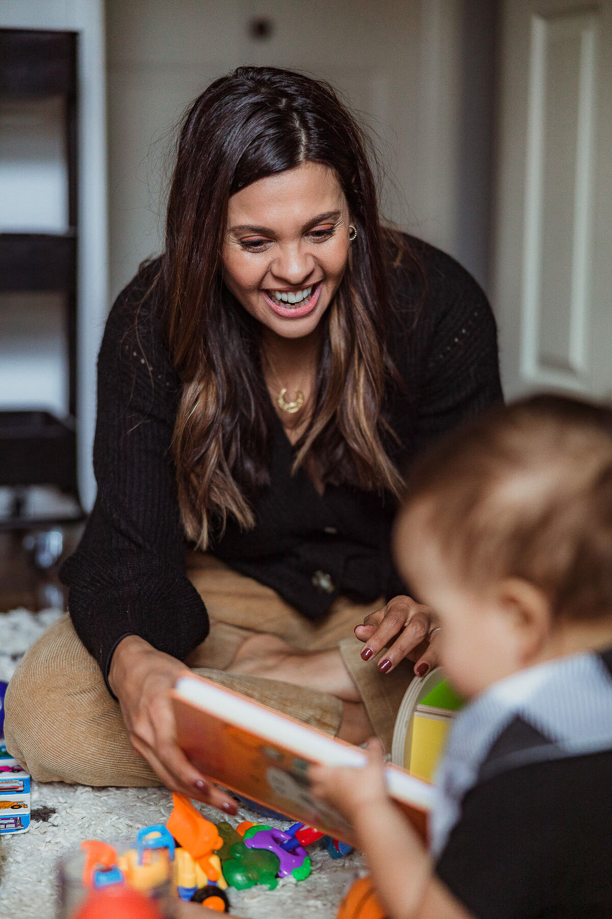 Kansas City Lifestyle newborn photography, lifestyle newborn photographer near me, newborn portraits Kansas City KS