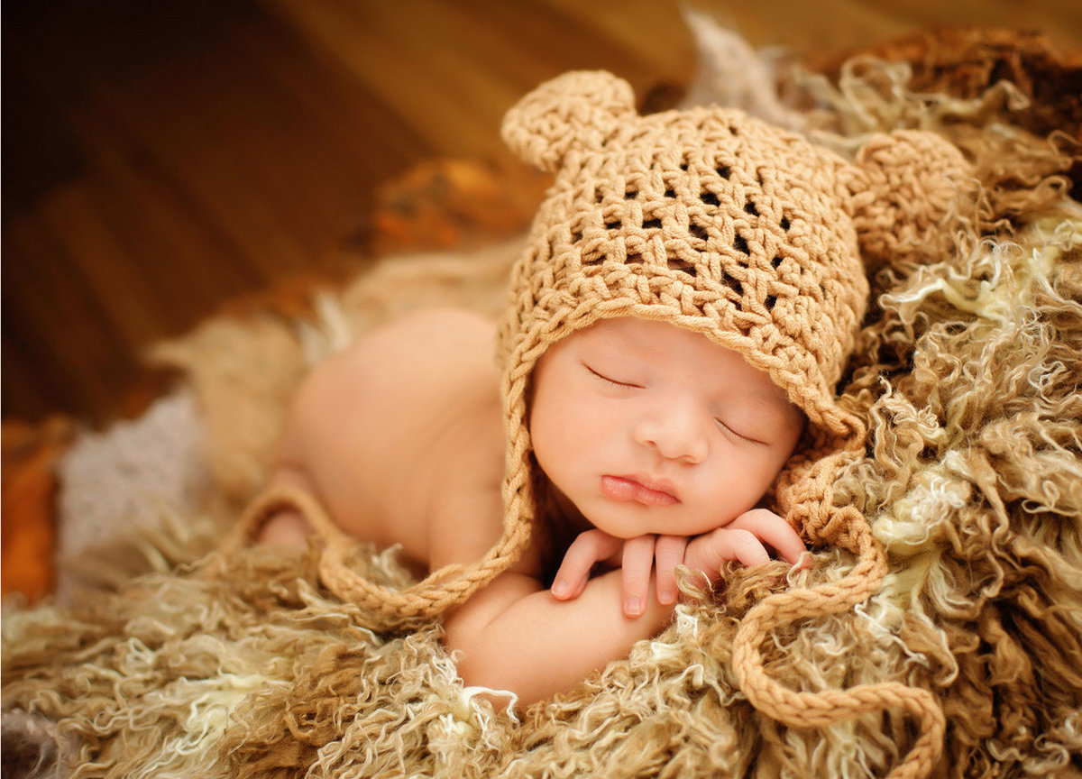 newborns in hats364