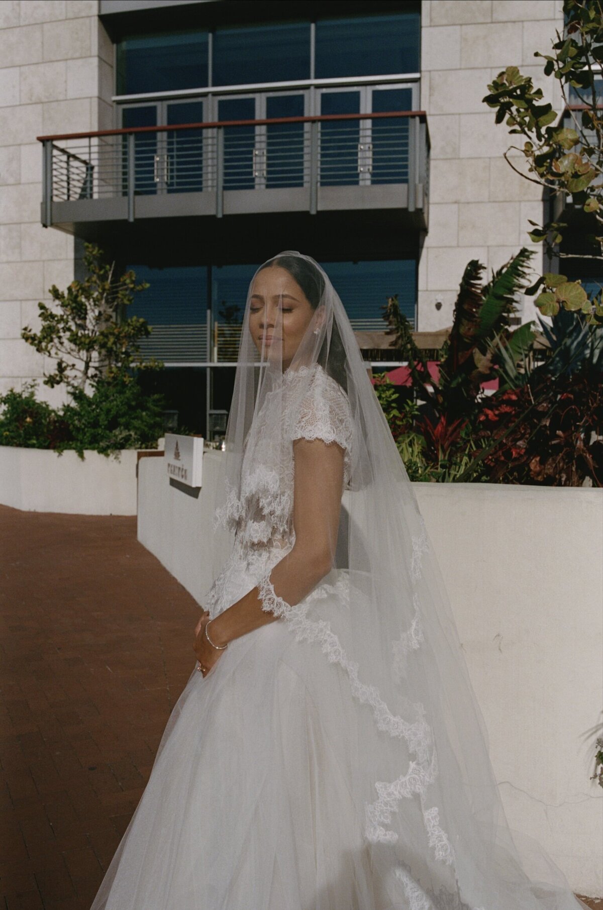 75393_MKA_TheCooksWedding_004_24