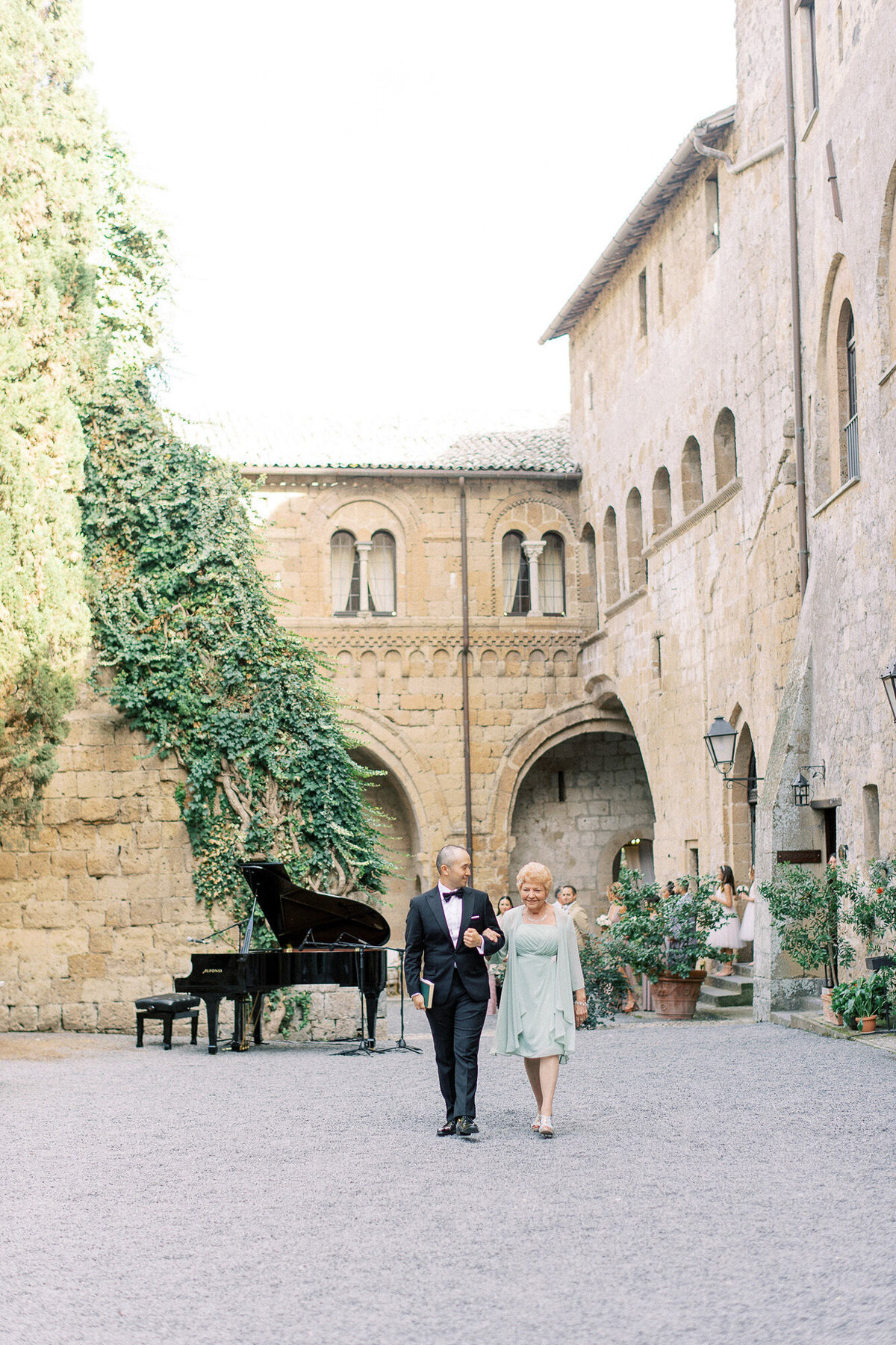 Maïlys Fortune Photography Husband Wife Wedding Weddings Photography France Switzerland Italy Timeless Dreamy Imagery Bilingual French English Destination Weddings Destination Wedding Provence French Riviera Paris Lake Como Tuscany65