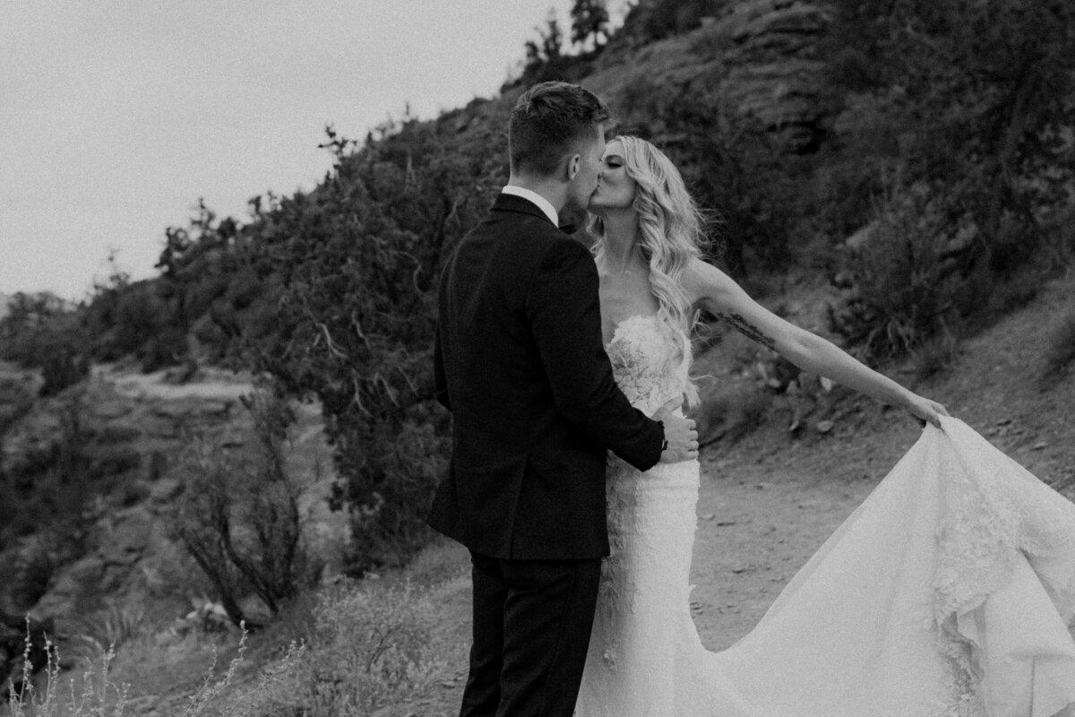 Agava-of-Sedona-Wedding-OliviaHopePhotography--23