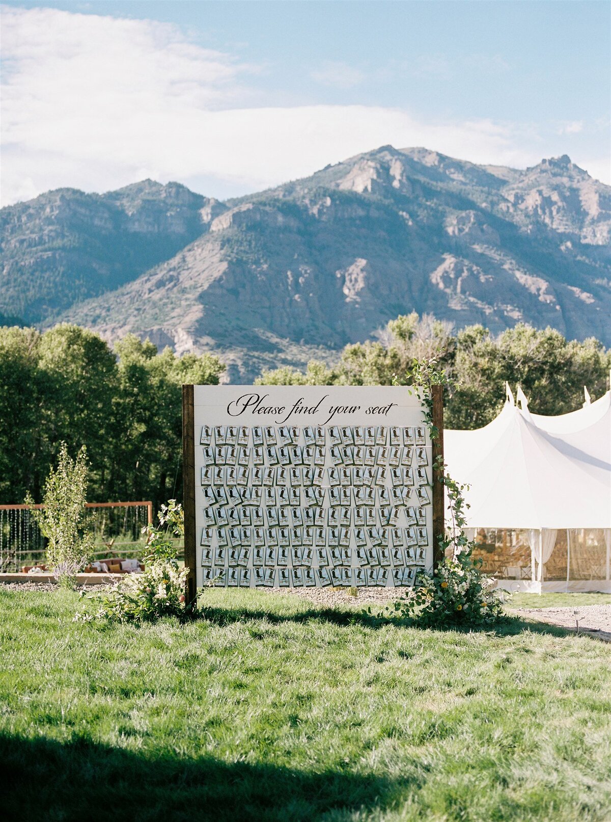 Wyoming-wedding-Escort-Board