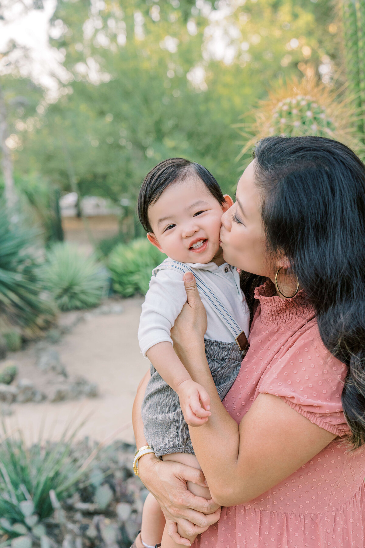 1603DSC08045-2.jpg_bayarea_stanford_family_photographer_arizona_cactus_garden_marelestrydom