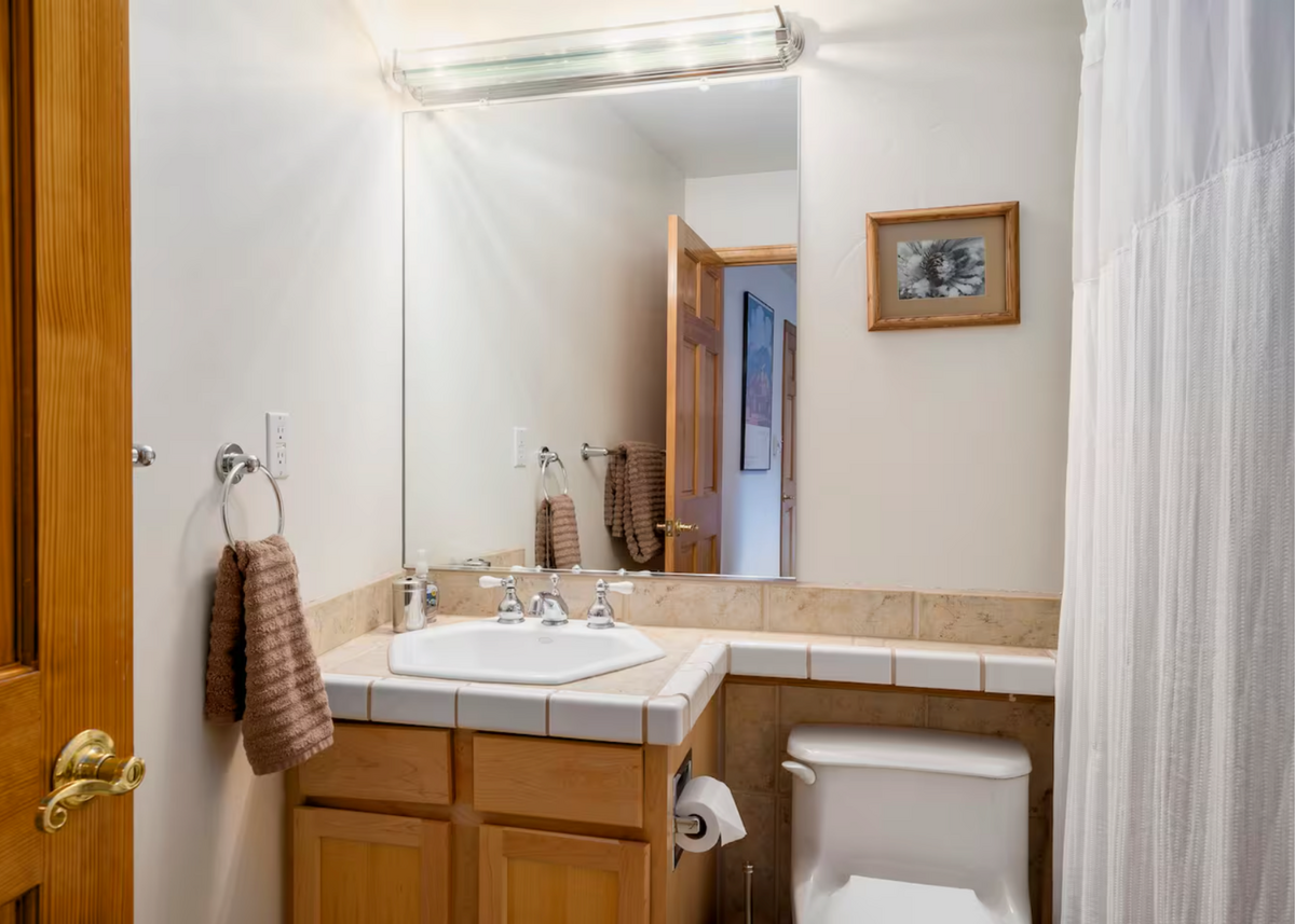 STEAMBOAT 2 BED_2 BATH 8
