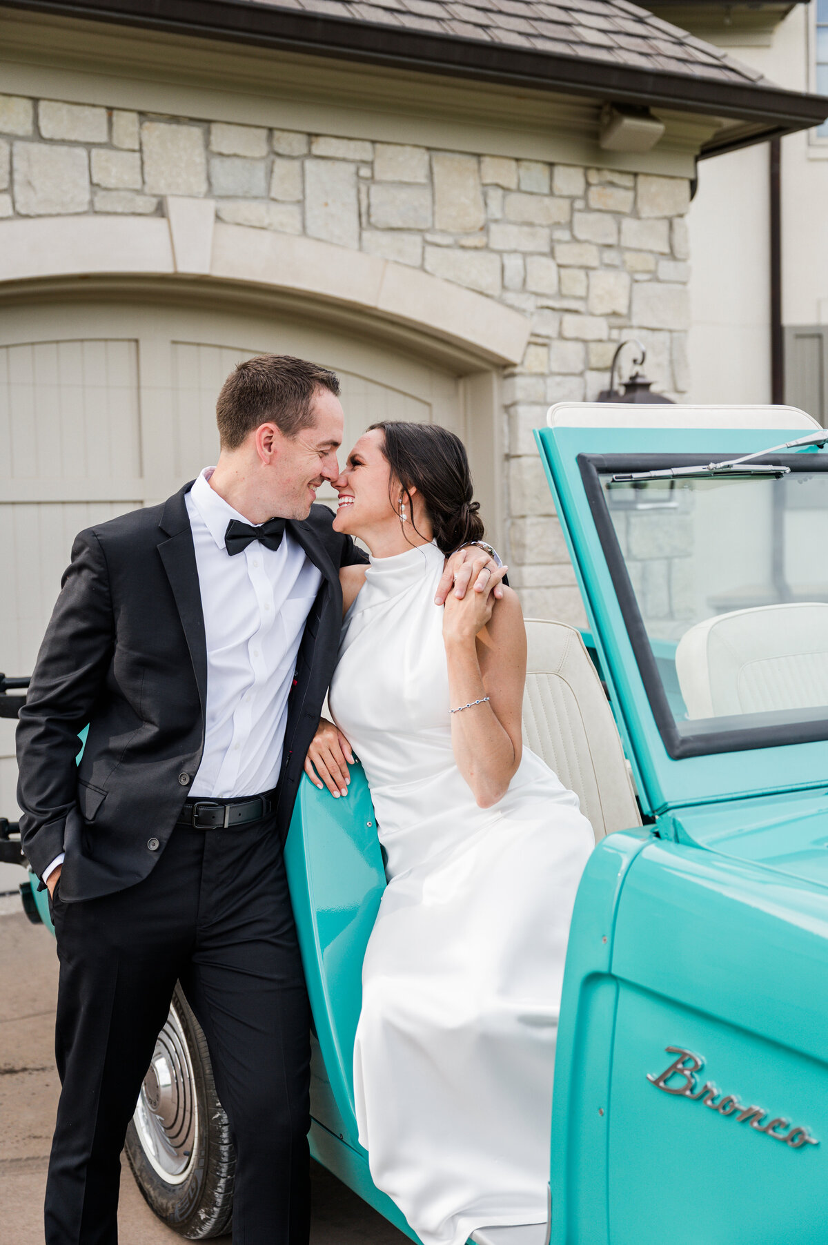 Hughes-Wedding-Reception-Husband-Wife-Tulsa-OK-Michelle-Buscemi-Photography-109