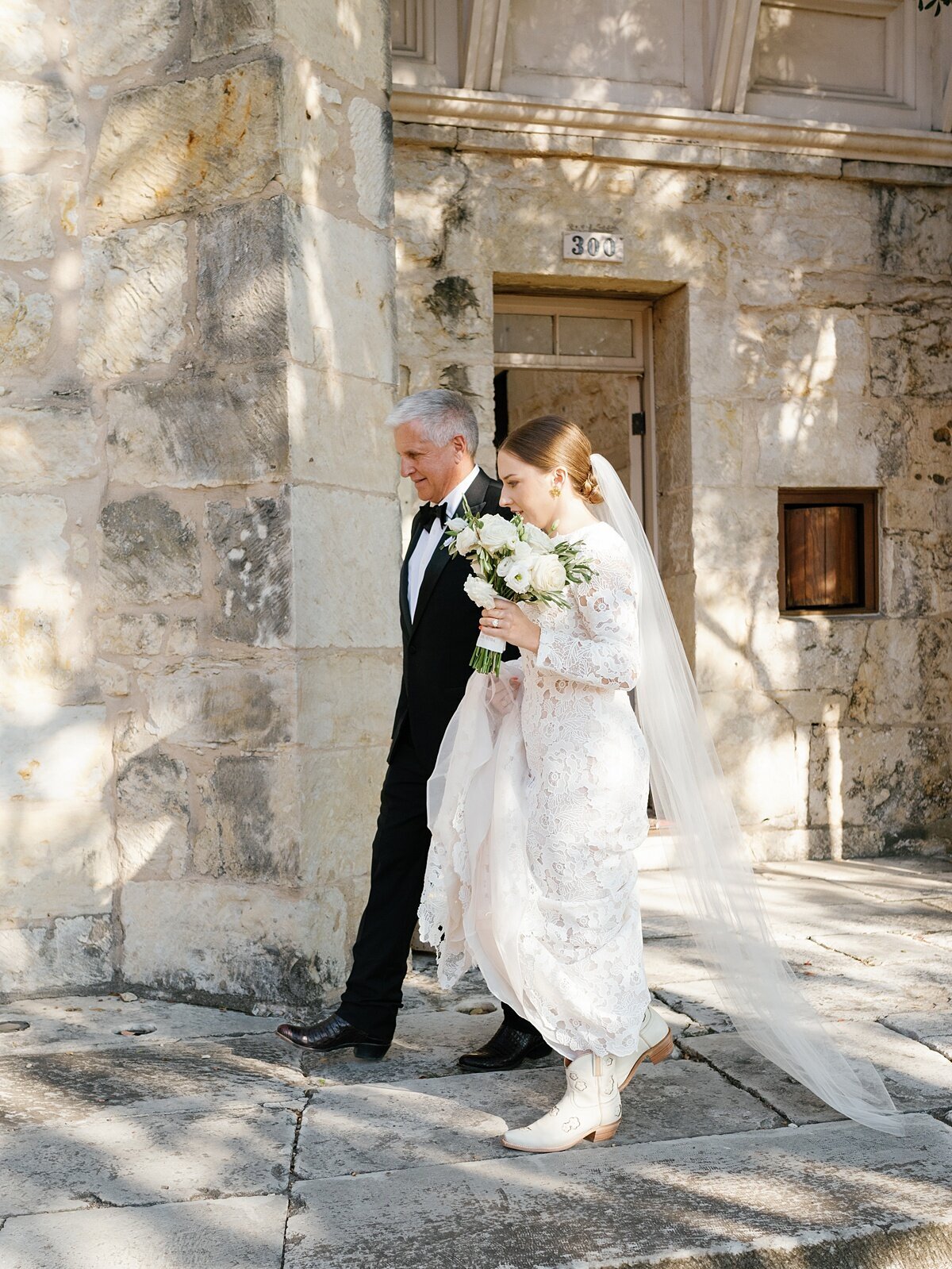Southwes-School-of-Art-Fall-Wedding-Amy-Odom-Photography_0047