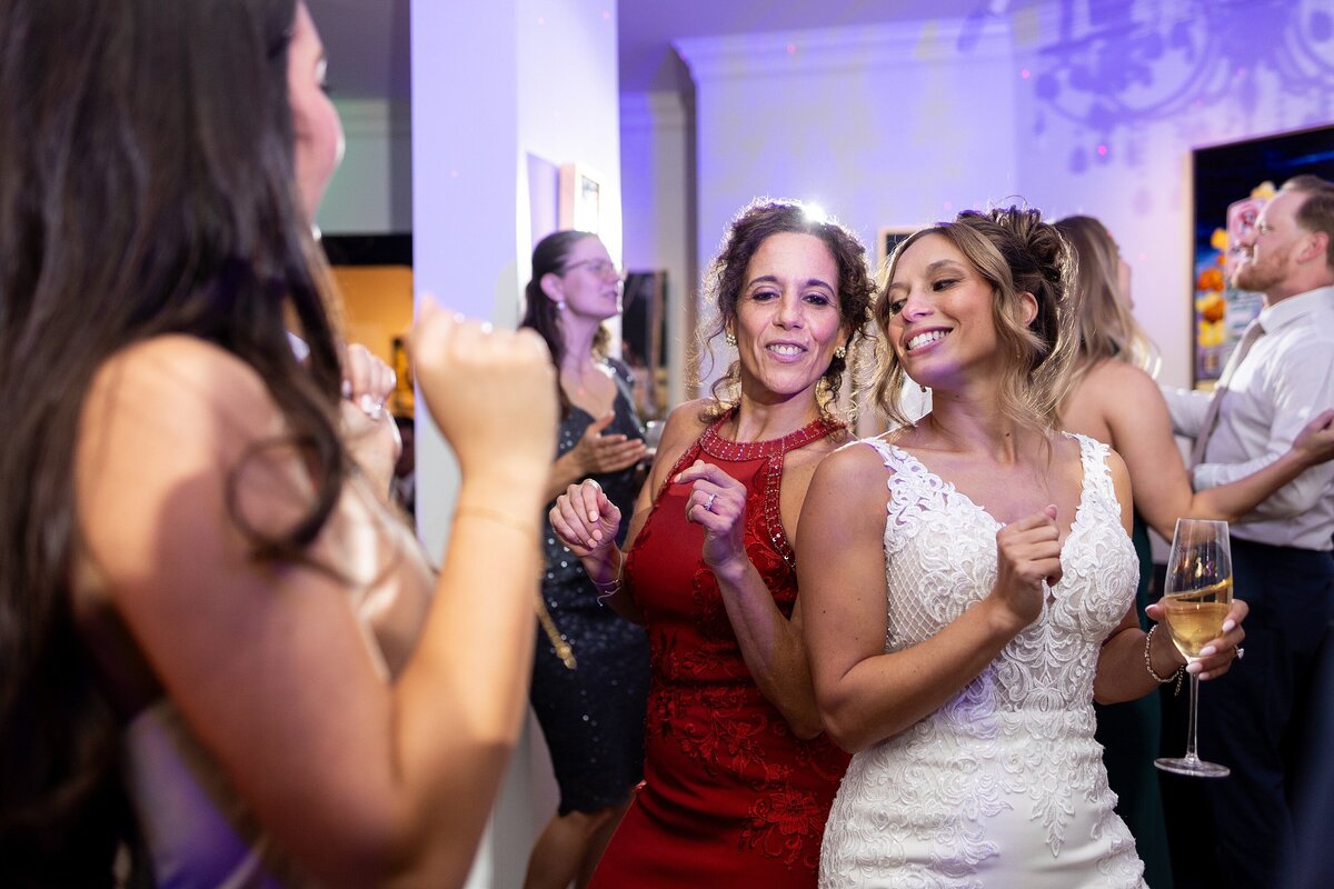 LoveinColor-KatieWillWedding-Finals-541