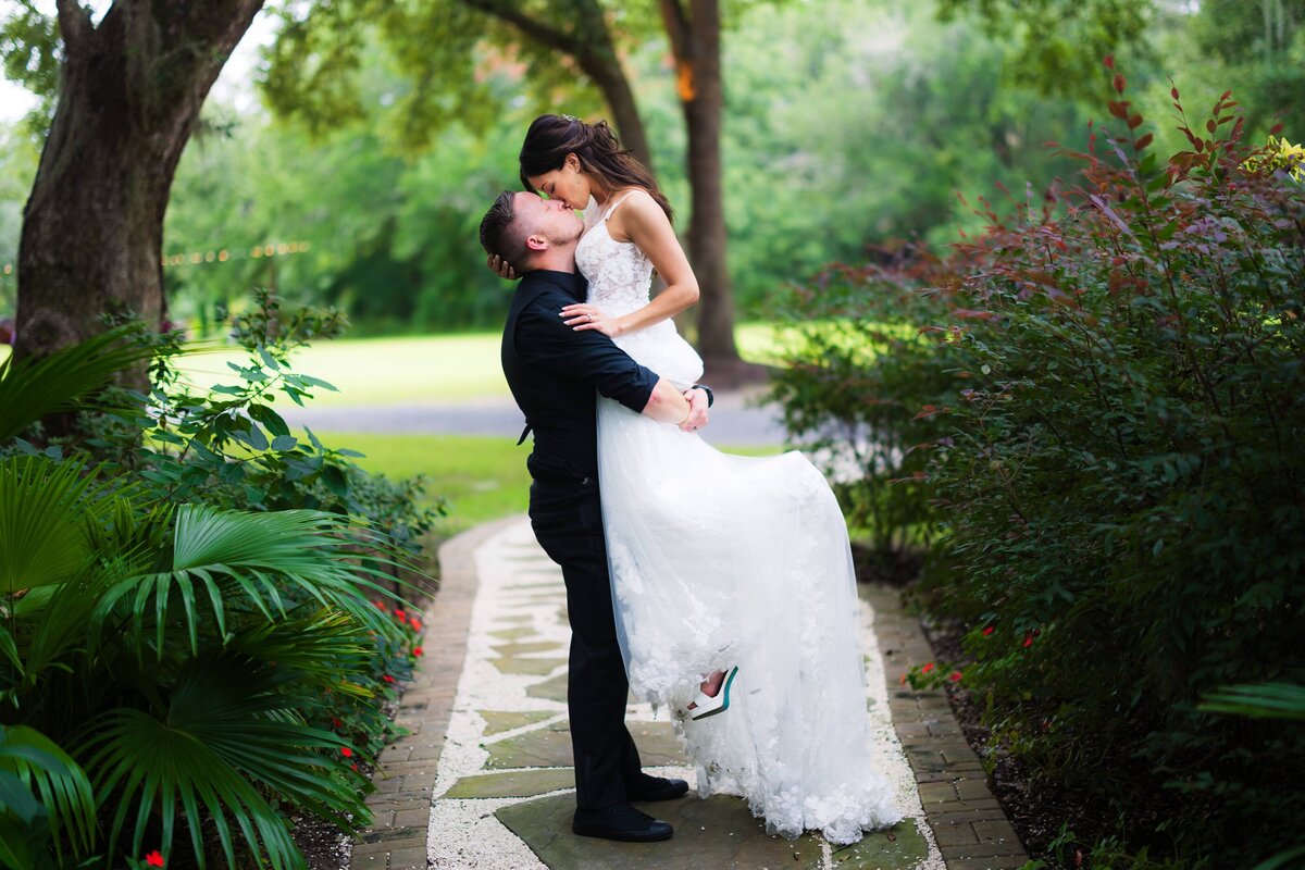 Kishimoto_Garland_Lavigne Wedding-391