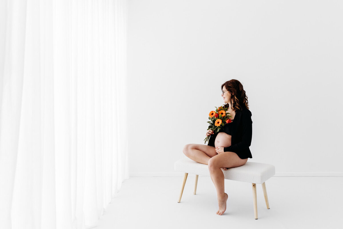 Zwangerschapsshoot_in_de_studio_Tine_Storms_Photography-81