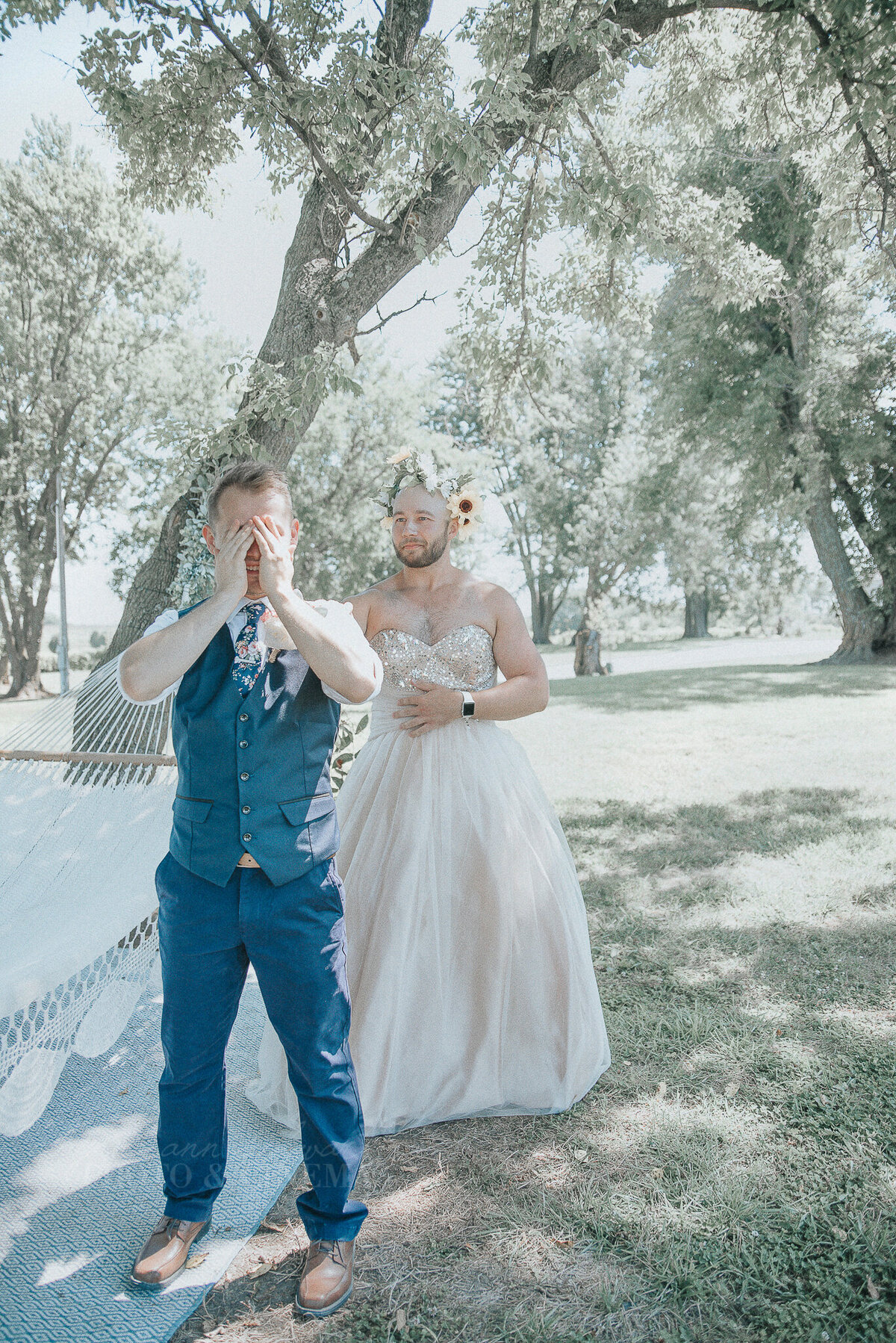 first look _ alaynna ann schwartz _ harpors vinyard _ iowa photographer _ playlife photography_0205