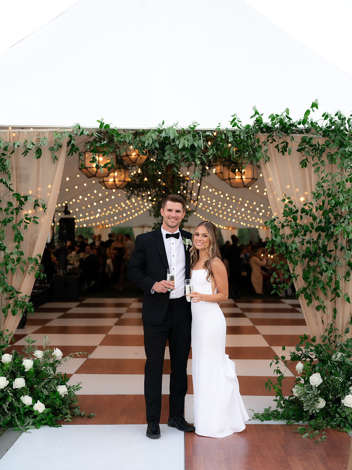 T%26B- Michigan-Wedding-1195_Original
