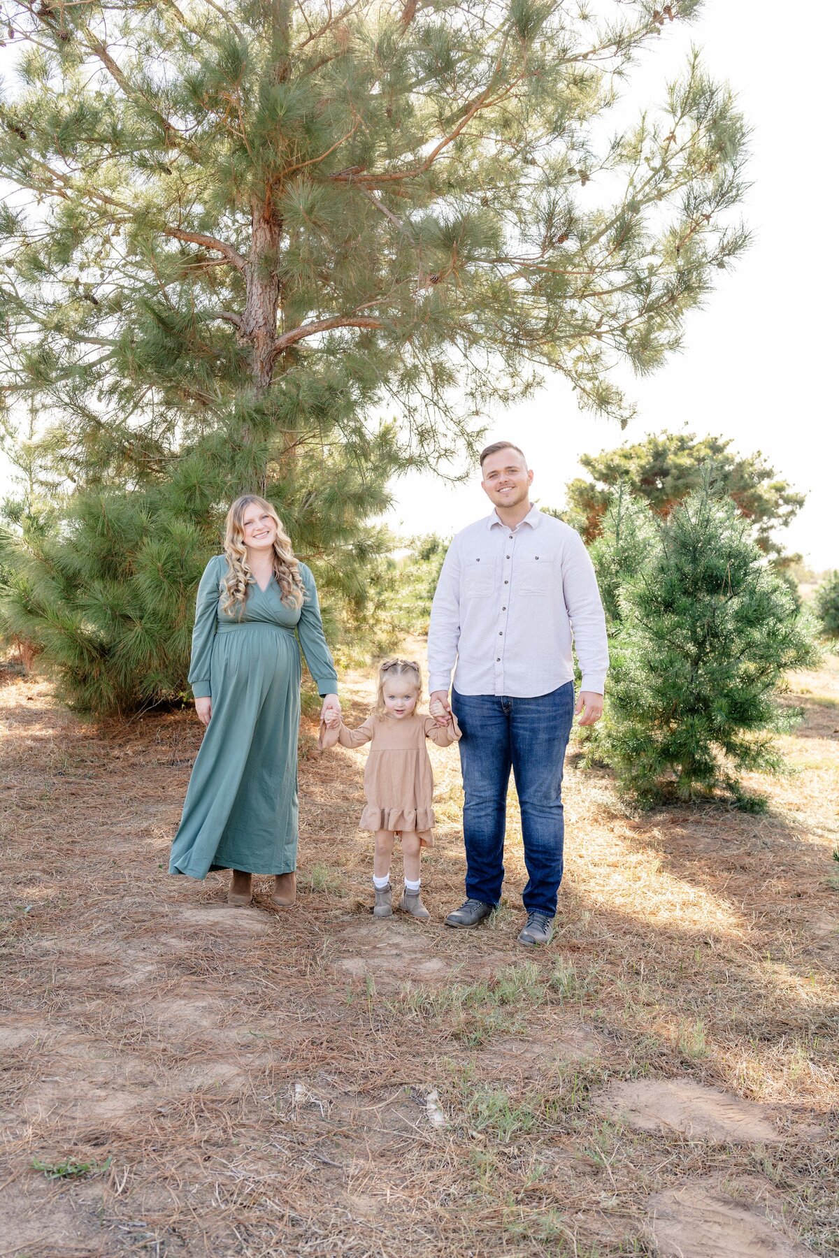 Austin-TX-Christmas-Tree-Farm-Mini-Session-Magnolia-and-Grace-Photography-Co-GinaM-# (1)-19