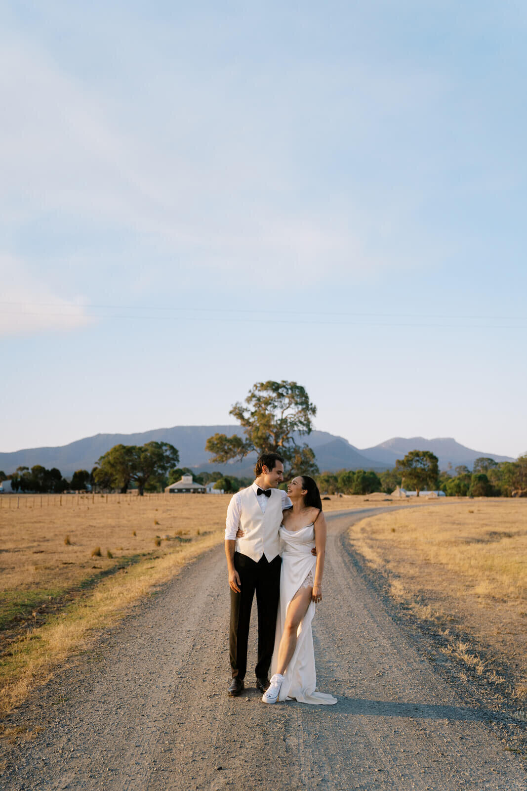 Adrian-Hannah-MountWilliamStationEstateWedding-RedbookStudios--194