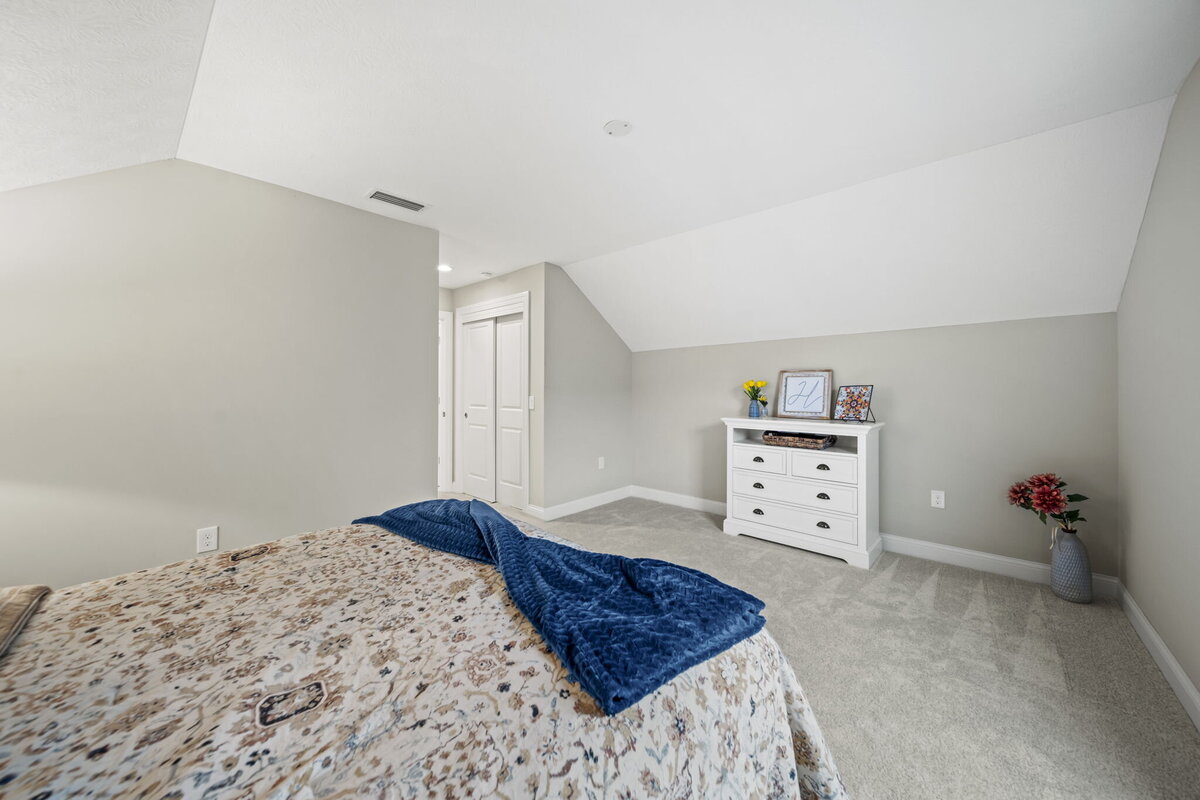 60-web-or-mls-A7403644