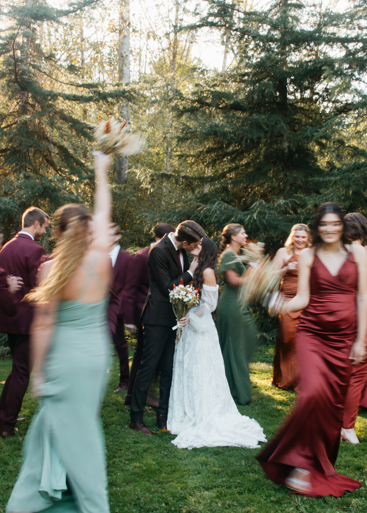 Motion-blur-documentary-style=wedding-photography-jennifer-moreno-photography-Jardin-del-sol