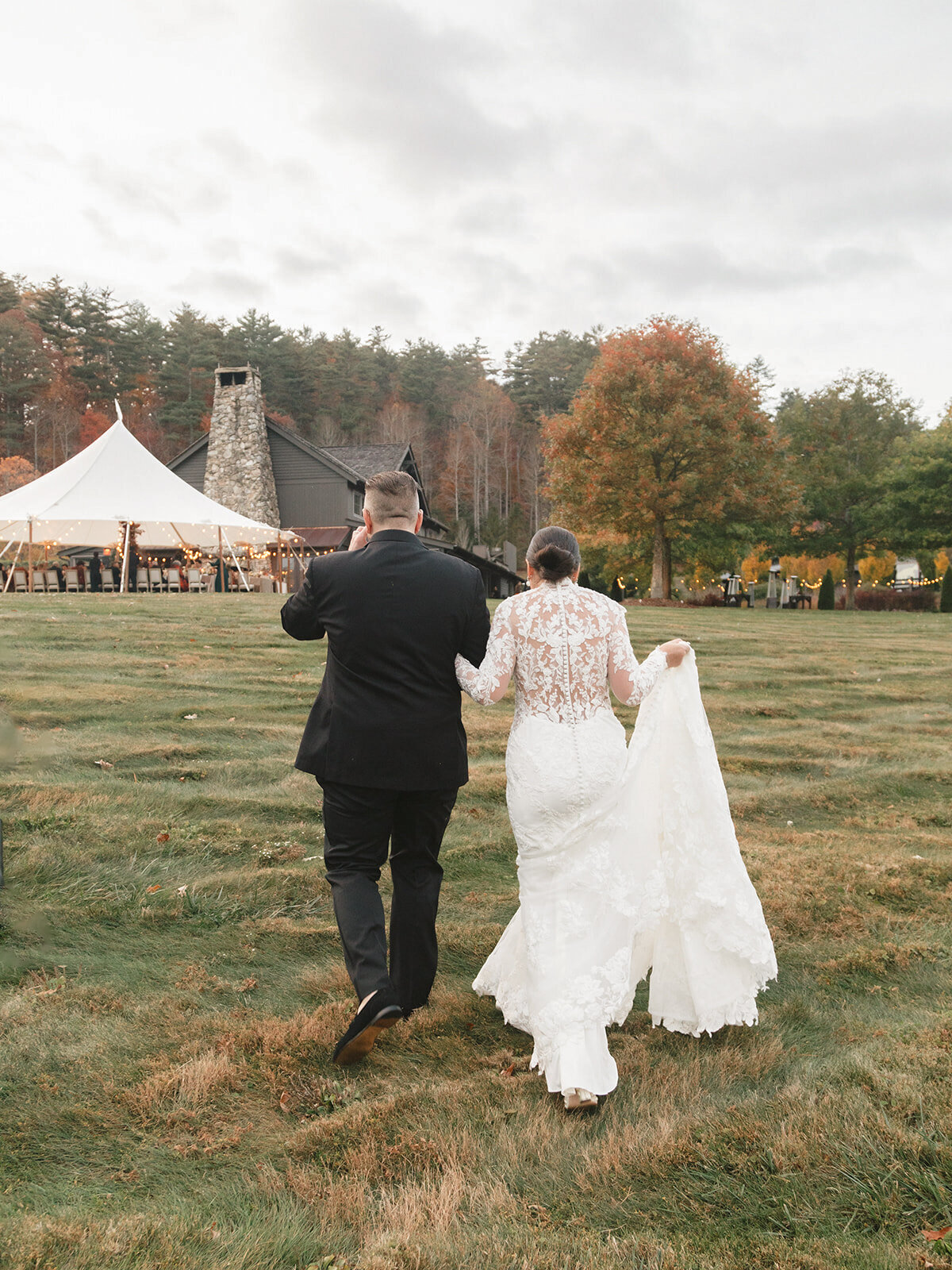 Daniel & Jamie - Bride & Groom Portraits - Lonesome Valley_ Sapphire_ North Carolina - Chrissy O_Neill & Co. - South Florida Wedding Photographer-172