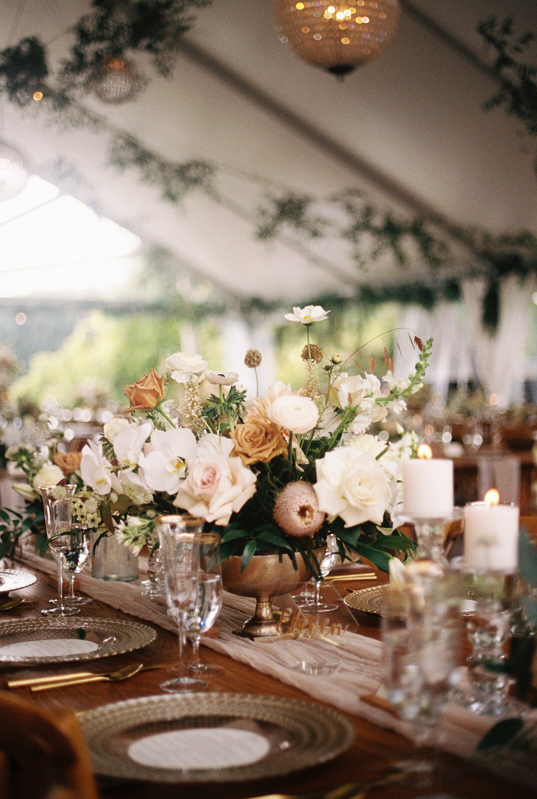 Wedding Reception Table at Crispin Hill on Keuka Lake Fingerlakes, NY