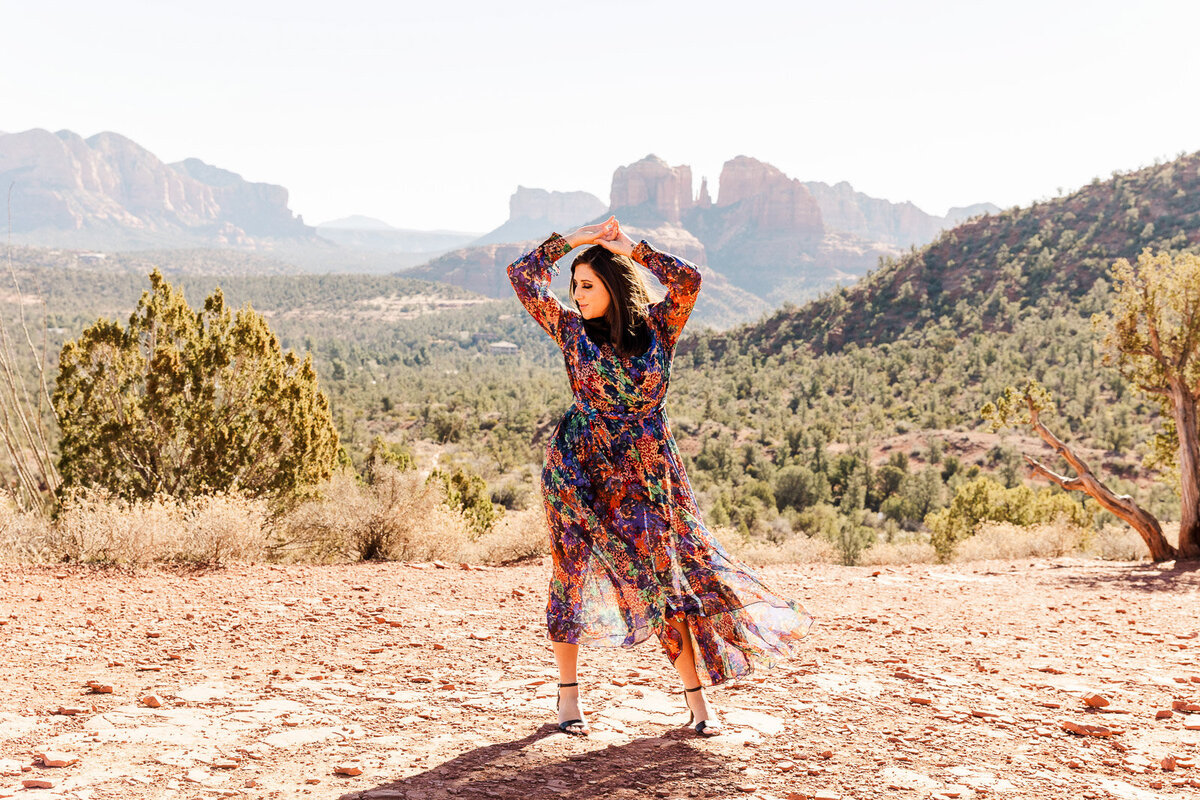 Sedona Arizona, Sedona Arizona views, Sedona arizona desert, desert photoshoot, united states destination photographer, destination photographer, travel photographer, travel destination photographer, desert portraits, Meredith Mutza Photography, Milwaukee Based Photographer